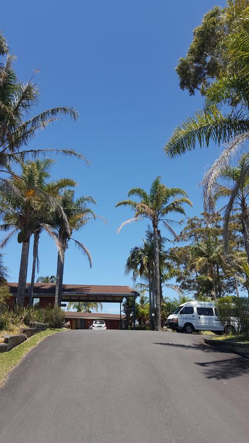 Tabourie Lake Motor Inn ภายนอก รูปภาพ