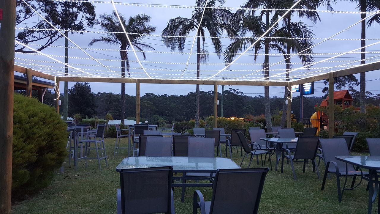 Tabourie Lake Motor Inn ภายนอก รูปภาพ
